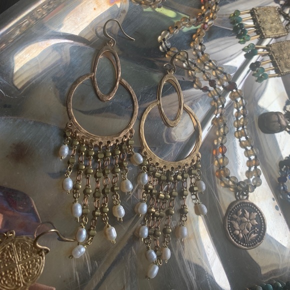 Handmade pearl duster earrings - Picture 7 of 9